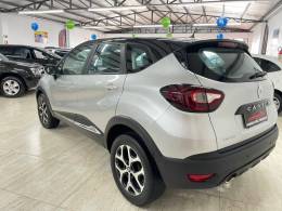 RENAULT - CAPTUR - 2018/2019 - Prata - R$ 75.900,00
