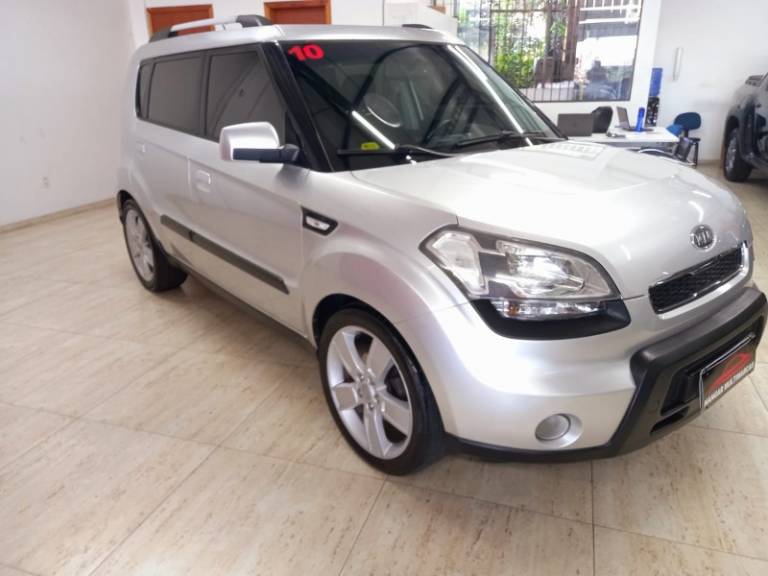 KIA MOTORS - SOUL - 2009/2010 - Prata - R$ 42.900,00