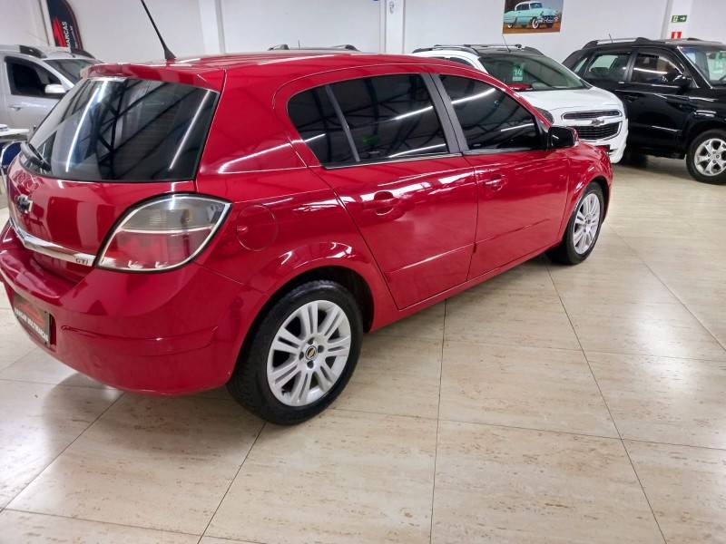 CHEVROLET - VECTRA - 2009/2009 - Vermelha - R$ 35.900,00