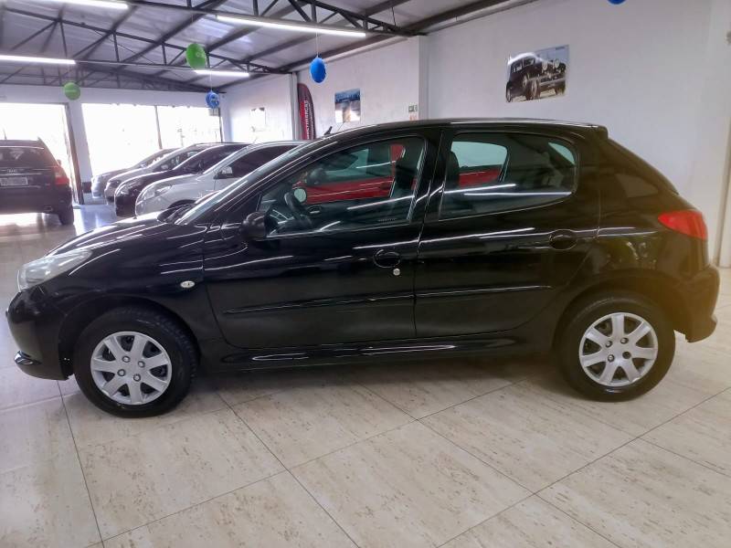 PEUGEOT - 207 - 2011/2011 - Preta - R$ 22.900,00