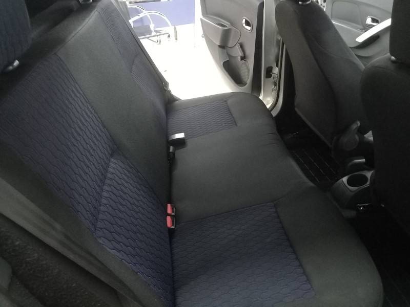 RENAULT - SANDERO - 2016/2017 - Prata - R$ 45.900,00