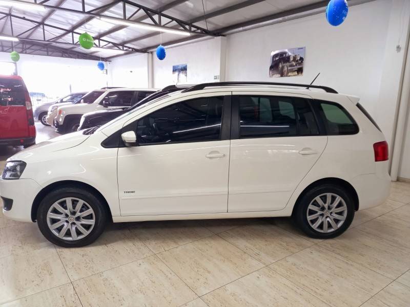 VOLKSWAGEN - SPACEFOX - 2013/2013 - Branca - R$ 42.900,00