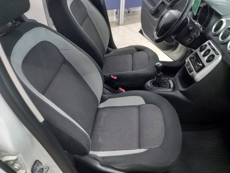 CITROËN - C3 - 2013/2014 - Branca - R$ 36.900,00
