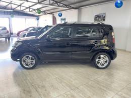KIA MOTORS - SOUL - 2011/2012 - Preta - R$ 43.900,00