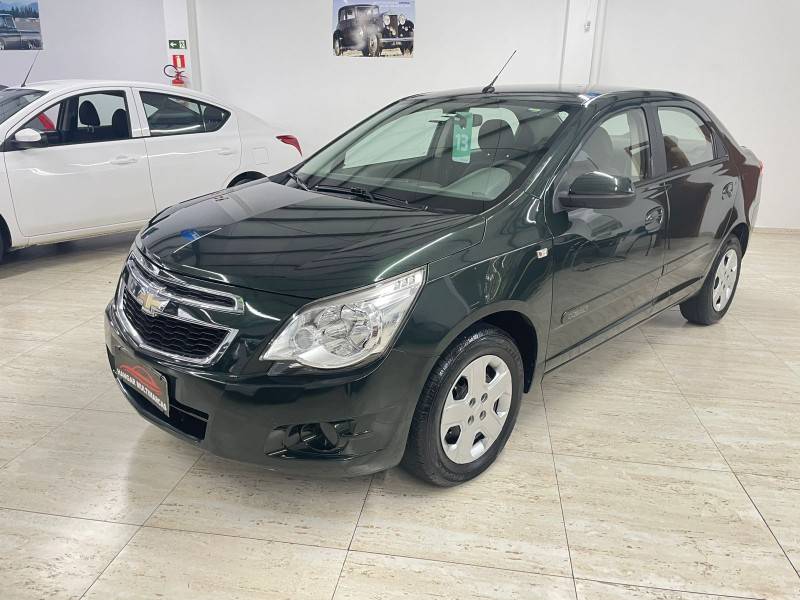 CHEVROLET - COBALT - 2013/2013 - Verde - R$ 42.900,00