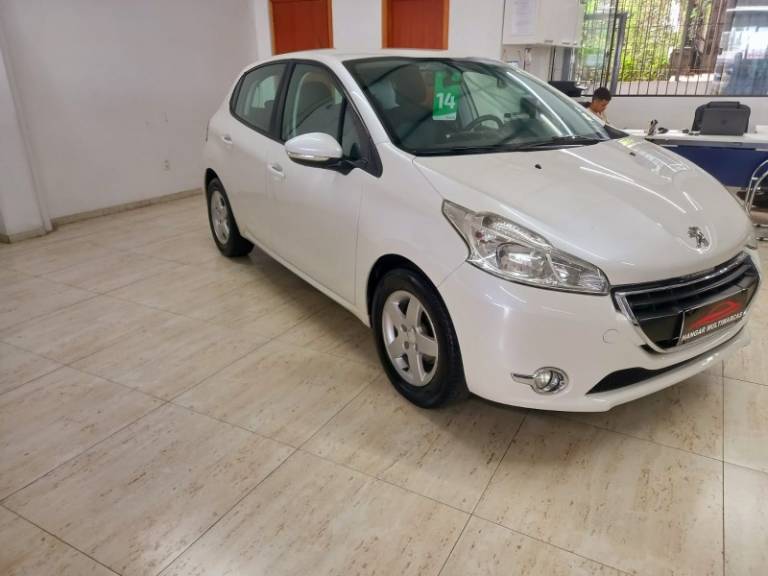 PEUGEOT - 208 - 2014/2014 - Branca - R$ 41.900,00
