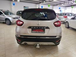 RENAULT - CAPTUR - 2018/2019 - Prata - R$ 75.900,00