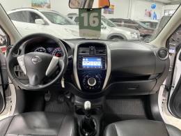 NISSAN - VERSA - 2016/2016 - Branca - R$ 52.900,00