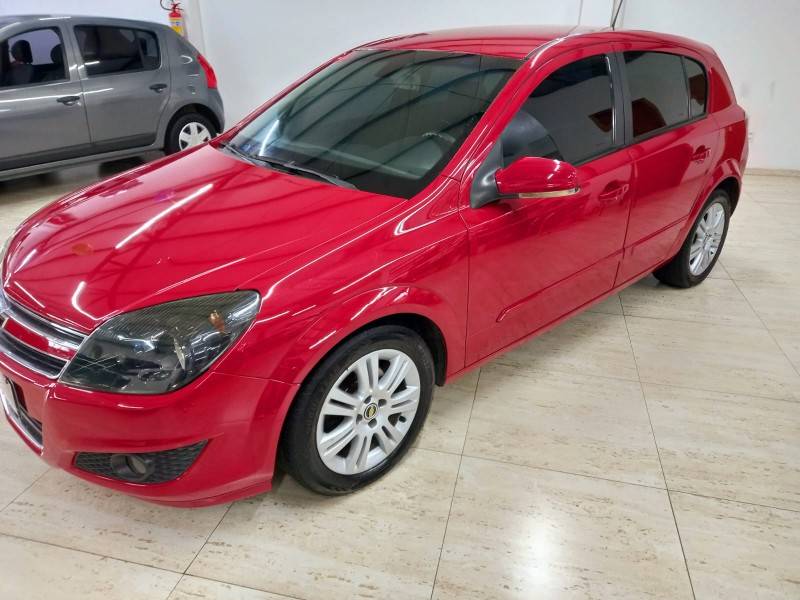 CHEVROLET - VECTRA - 2009/2009 - Vermelha - R$ 35.900,00