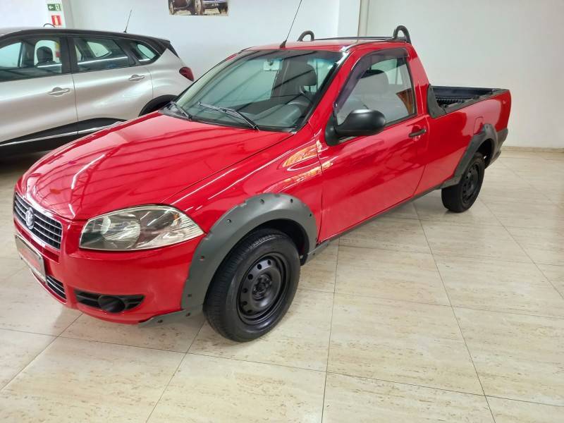 FIAT - STRADA - 2009/2010 - Vermelha - R$ 36.900,00