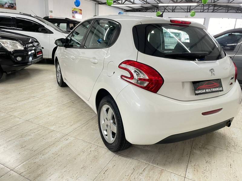 PEUGEOT - 208 - 2014/2014 - Branca - R$ 40.900,00