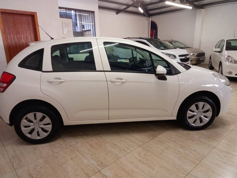 CITROËN - C3 - 2013/2014 - Branca - R$ 36.900,00