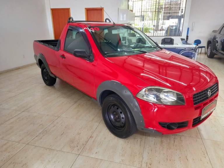 FIAT - STRADA - 2009/2010 - Vermelha - R$ 36.900,00