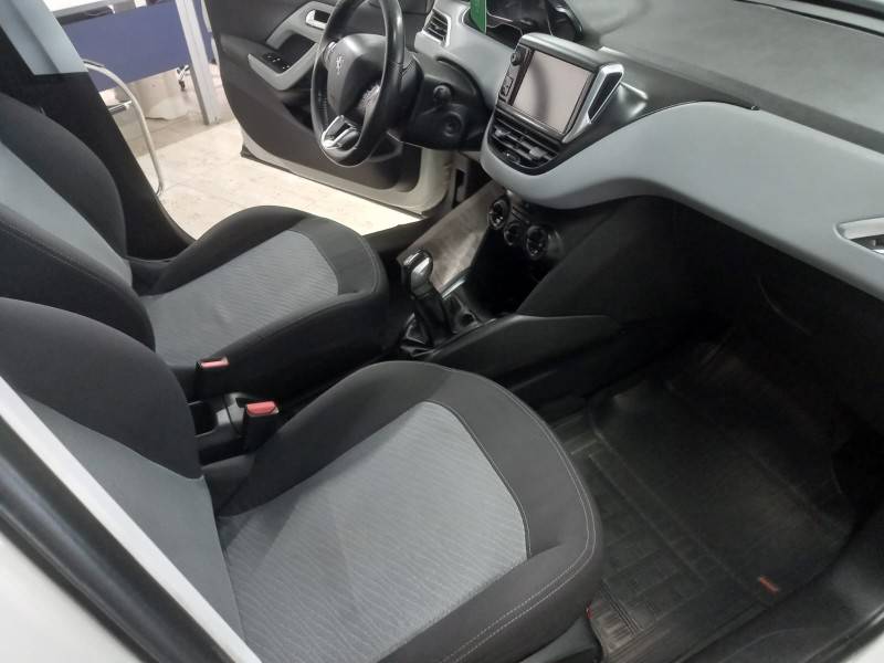PEUGEOT - 208 - 2014/2014 - Branca - R$ 41.900,00