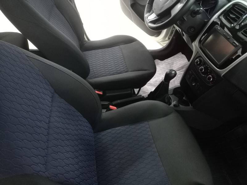 RENAULT - SANDERO - 2016/2017 - Prata - R$ 45.900,00