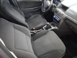 CHEVROLET - VECTRA - 2009/2009 - Vermelha - R$ 35.900,00