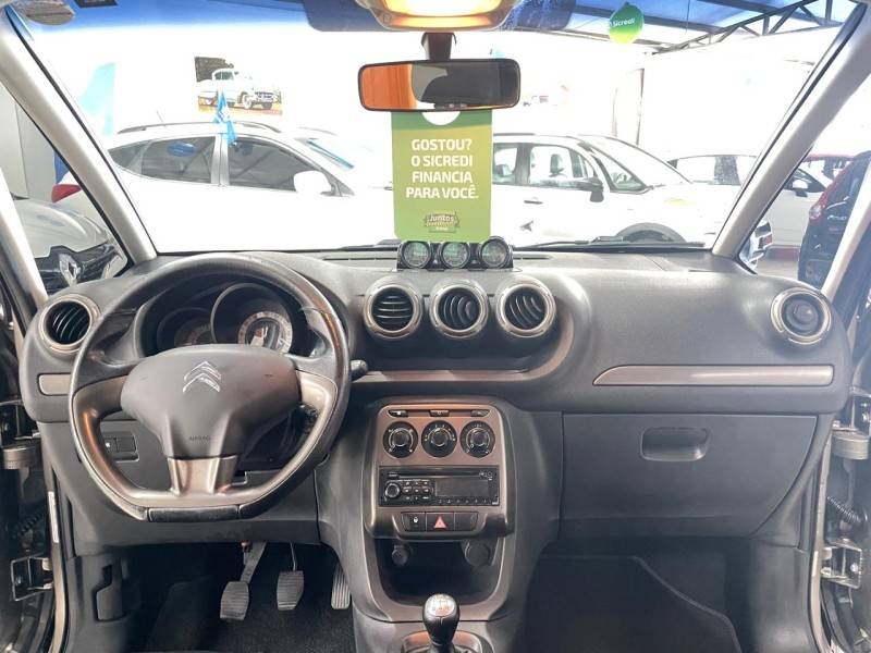 CITROËN - AIRCROSS - 2013/2013 - Cinza - R$ 39.900,00
