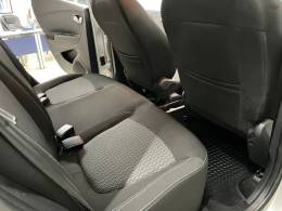 RENAULT - CAPTUR - 2018/2019 - Prata - R$ 75.900,00