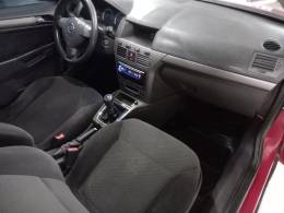 CHEVROLET - VECTRA - 2009/2009 - Vermelha - R$ 35.900,00