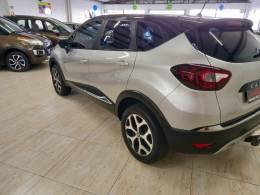 RENAULT - CAPTUR - 2018/2019 - Prata - R$ 75.900,00
