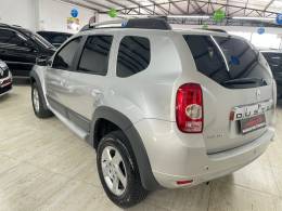 RENAULT - DUSTER - 2013/2014 - Prata - R$ 53.900,00