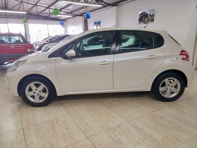 PEUGEOT - 208 - 2014/2014 - Branca - R$ 41.900,00