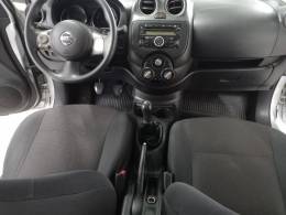 NISSAN - VERSA - 2014/2014 - Prata - R$ 42.900,00