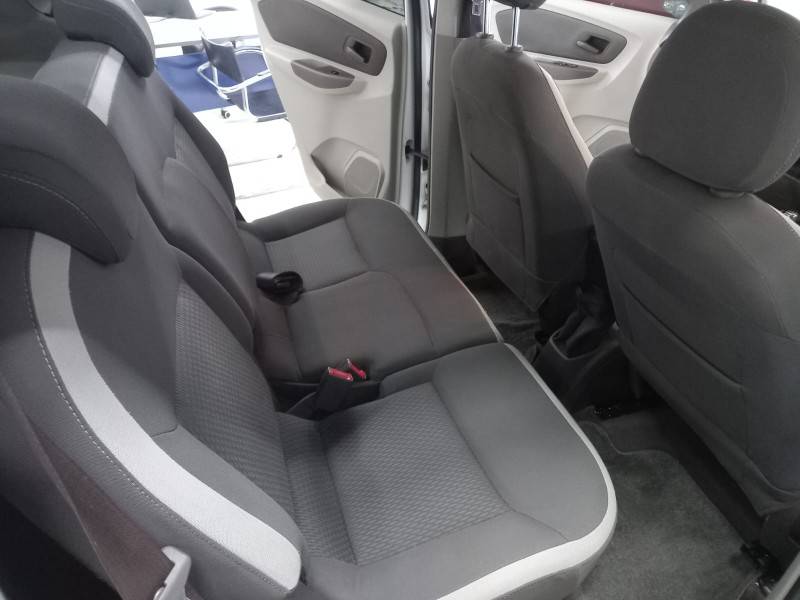 CHEVROLET - SPIN - 2013/2014 - Branca - R$ 46.900,00