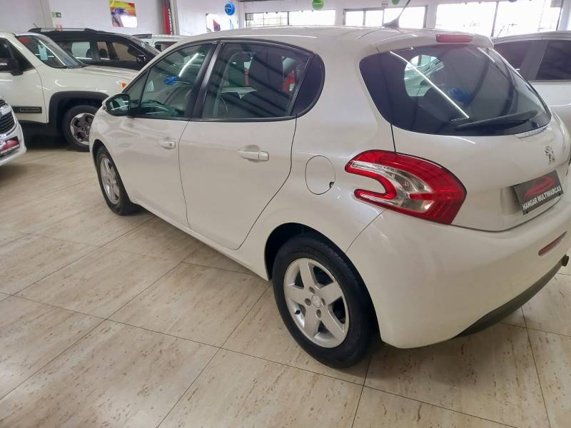 PEUGEOT - 208 - 2014/2014 - Branca - R$ 41.900,00