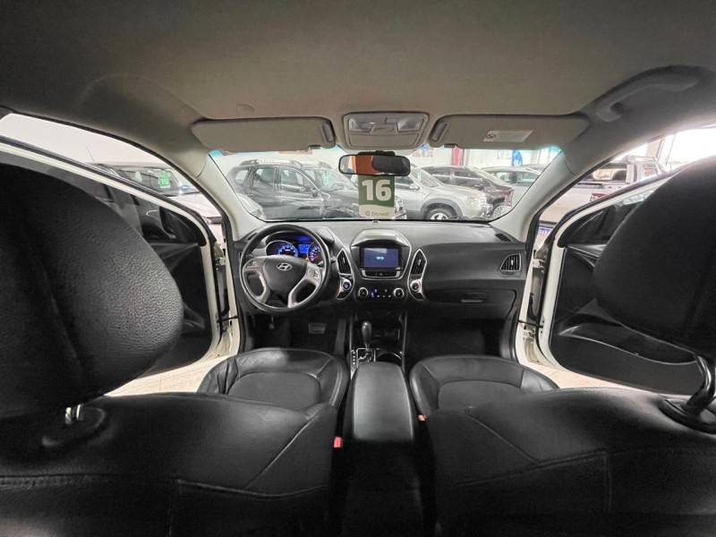 HYUNDAI - IX35 - 2015/2016 - Branca - R$ 77.900,00