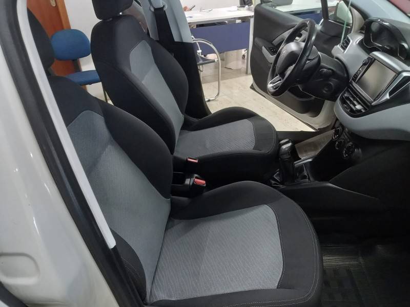 PEUGEOT - 208 - 2014/2014 - Branca - R$ 41.900,00