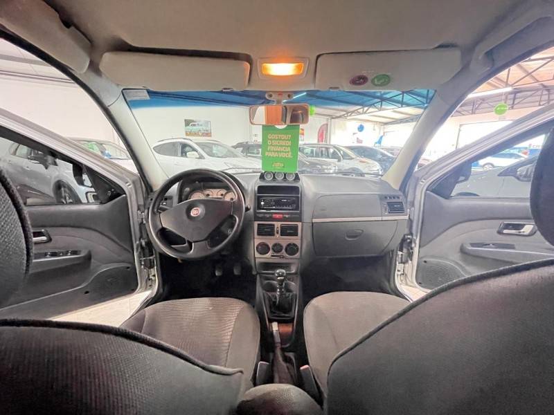 FIAT - PALIO - 2011/2011 - Prata - R$ 39.900,00